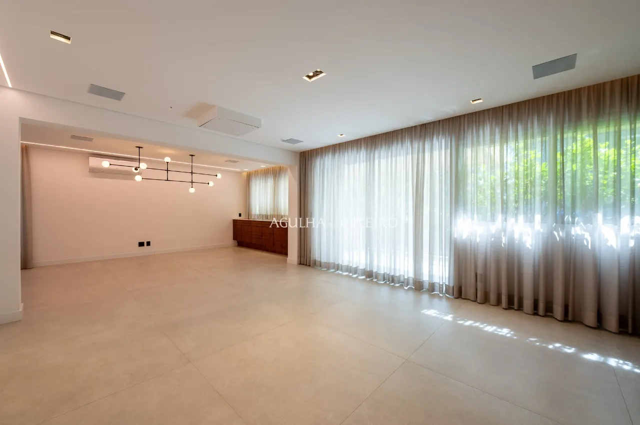 Apartamento Reformado no Itaim Bibi – 20873