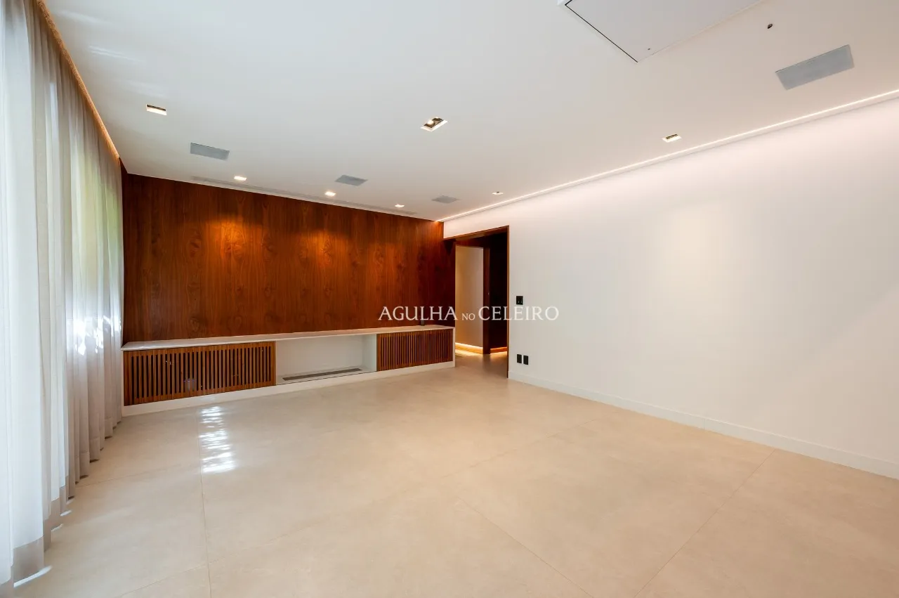 Apartamento Reformado no Itaim Bibi – 20873