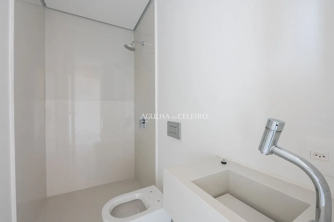 Elegância, privacidade e natureza tudo junto em um só endereço. – 20943