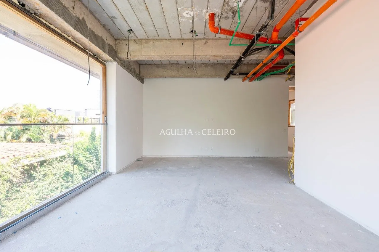 Elegância, privacidade e natureza tudo junto em um só endereço. – 20943