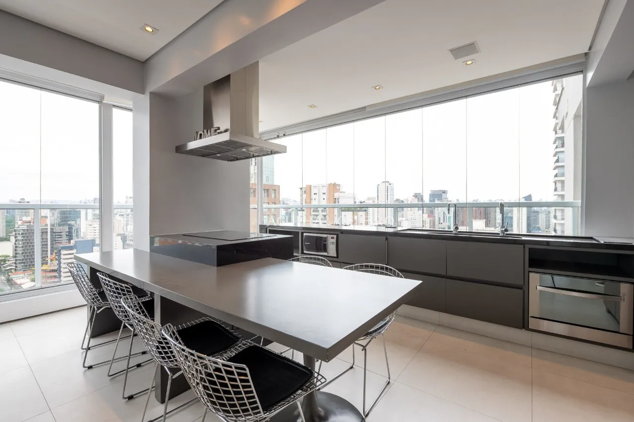 Cobertura de alto padrão com Vista Panorâmica no Itaim Bibi. – 21014