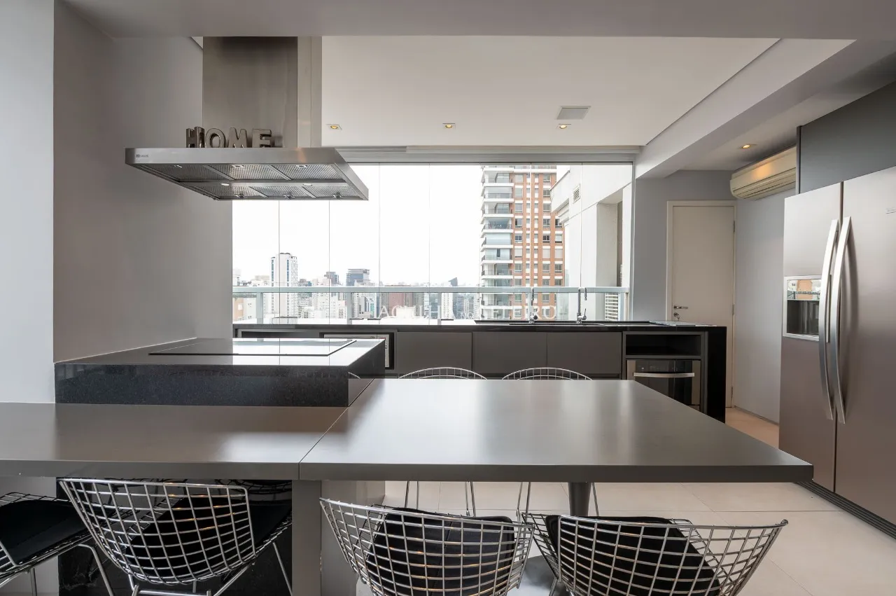 Cobertura de alto padrão com Vista Panorâmica no Itaim Bibi. – 21014