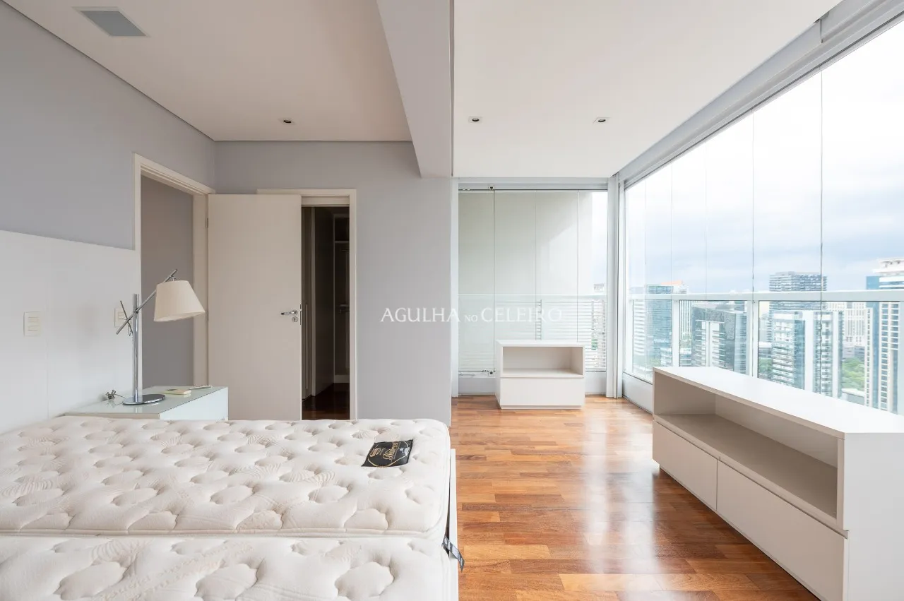 Cobertura de alto padrão com Vista Panorâmica no Itaim Bibi. – 21014