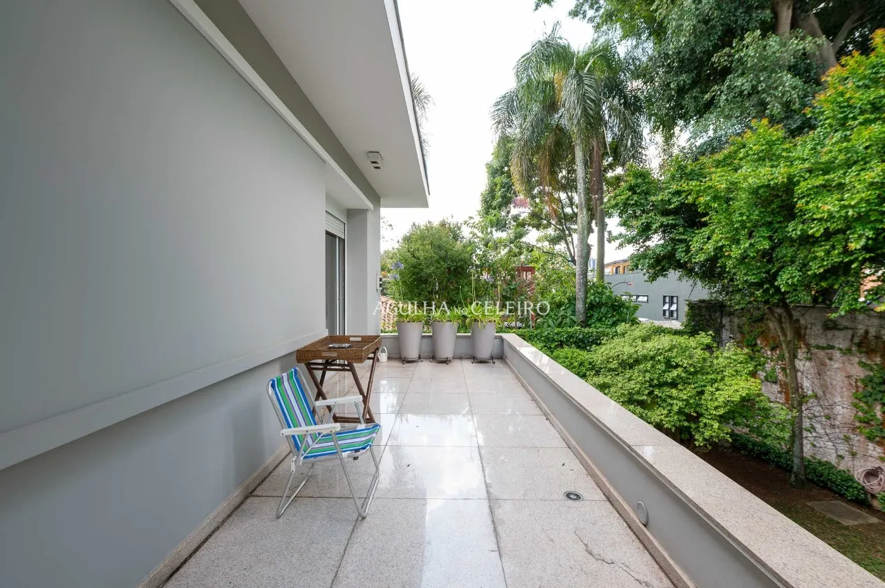 Casa com 4 suítes e jardim à venda na Vila Nova Conceição – 21044