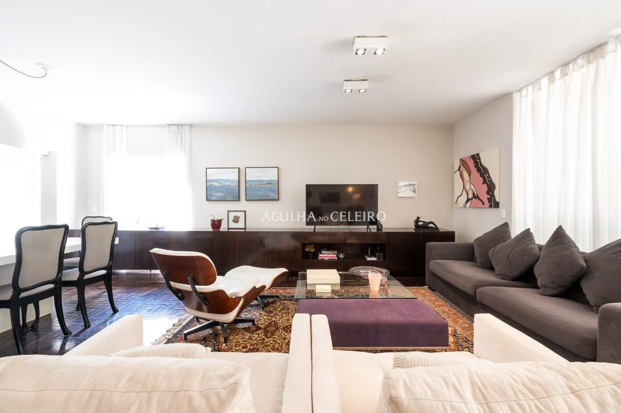 Casa com 4 suítes e jardim à venda na Vila Nova Conceição – 21044