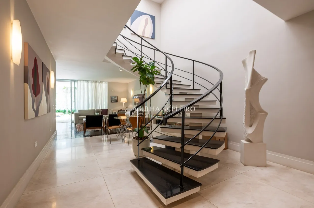 Casa com 4 suítes e jardim à venda na Vila Nova Conceição – 21044