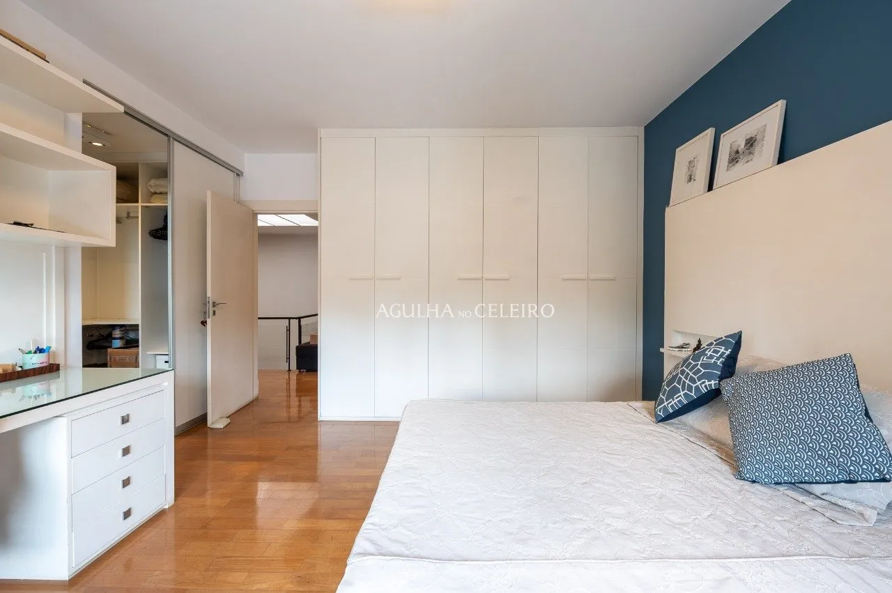 Casa com 4 suítes e jardim à venda na Vila Nova Conceição – 21044