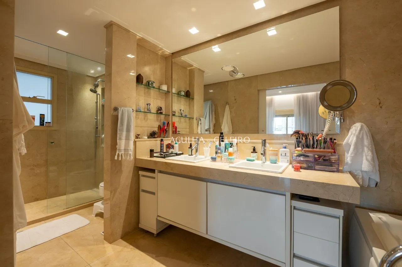 Apartamento lindo e espaçoso à venda no Itaim Bibi – 21051