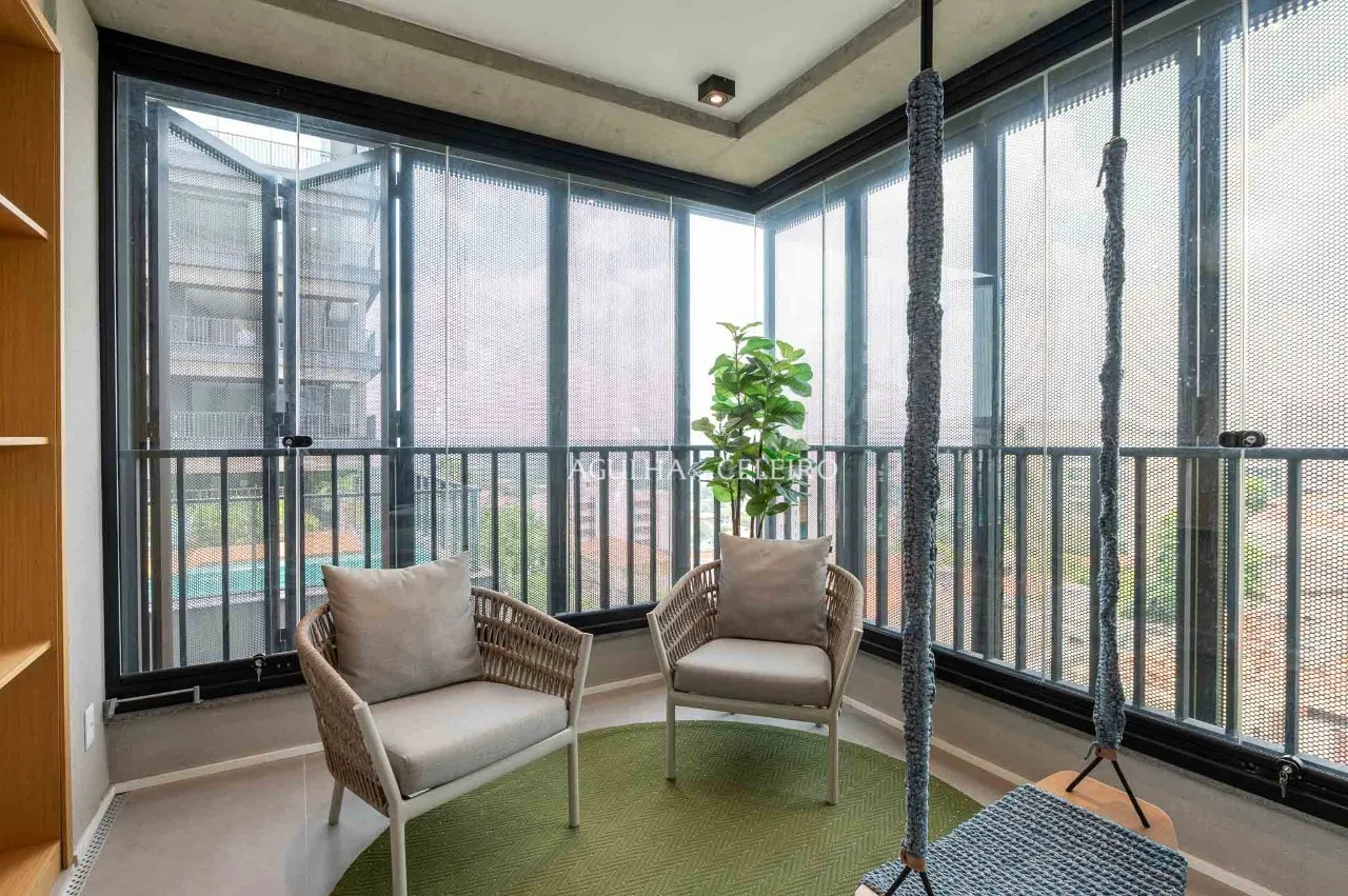 Apartamento recém-entregue e totalmente decorado em localização estratégica na Vila Madalena. – 21052