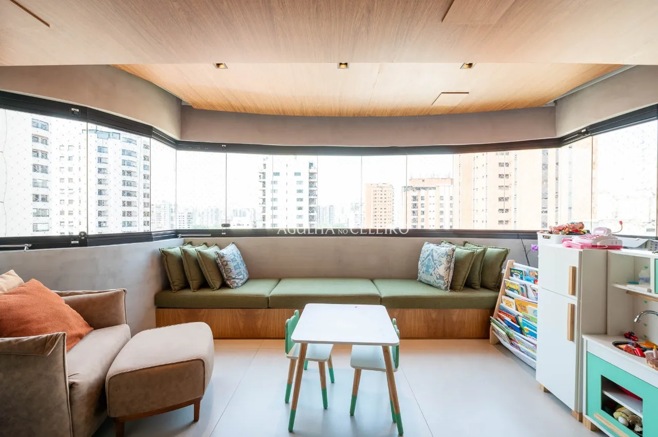 Apartamento reformado à venda em Moema. – 21069