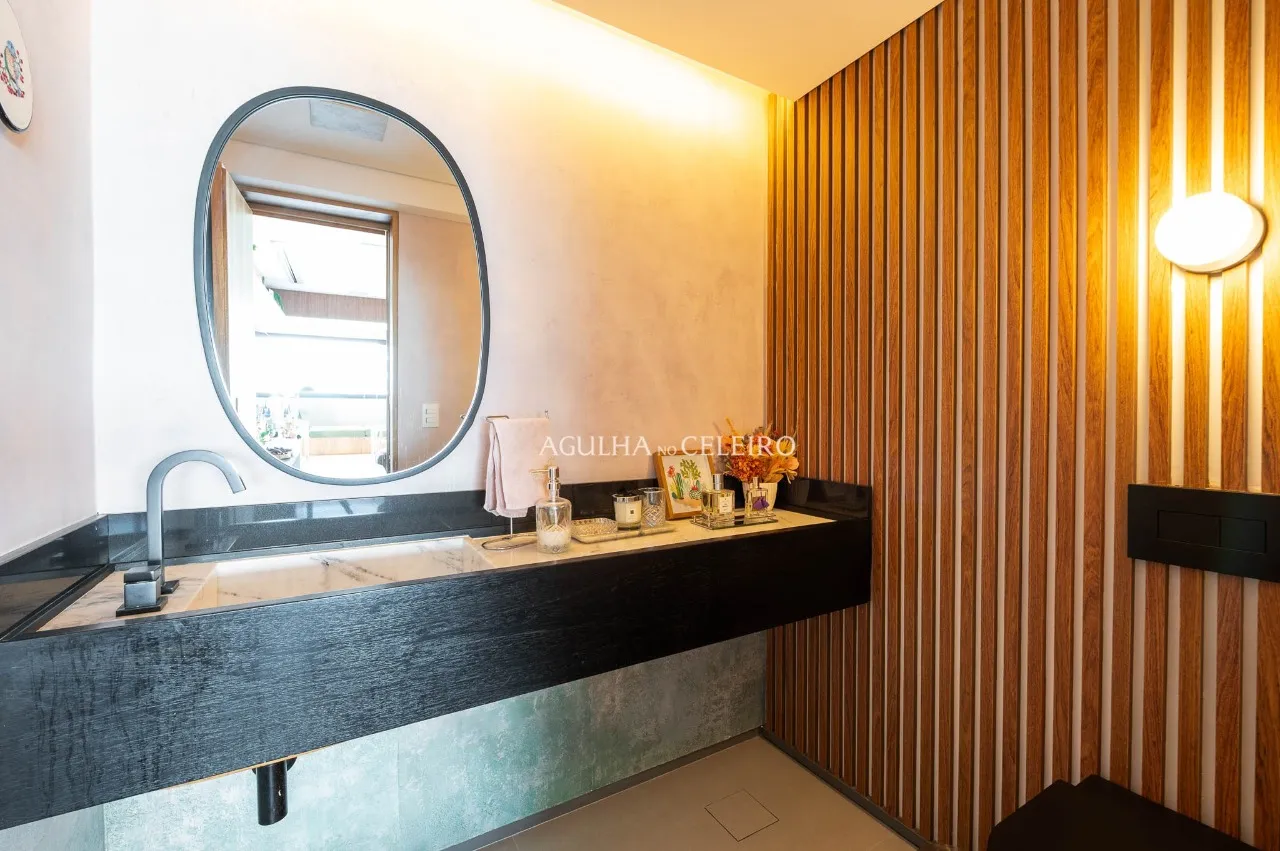 Apartamento reformado à venda em Moema. – 21069