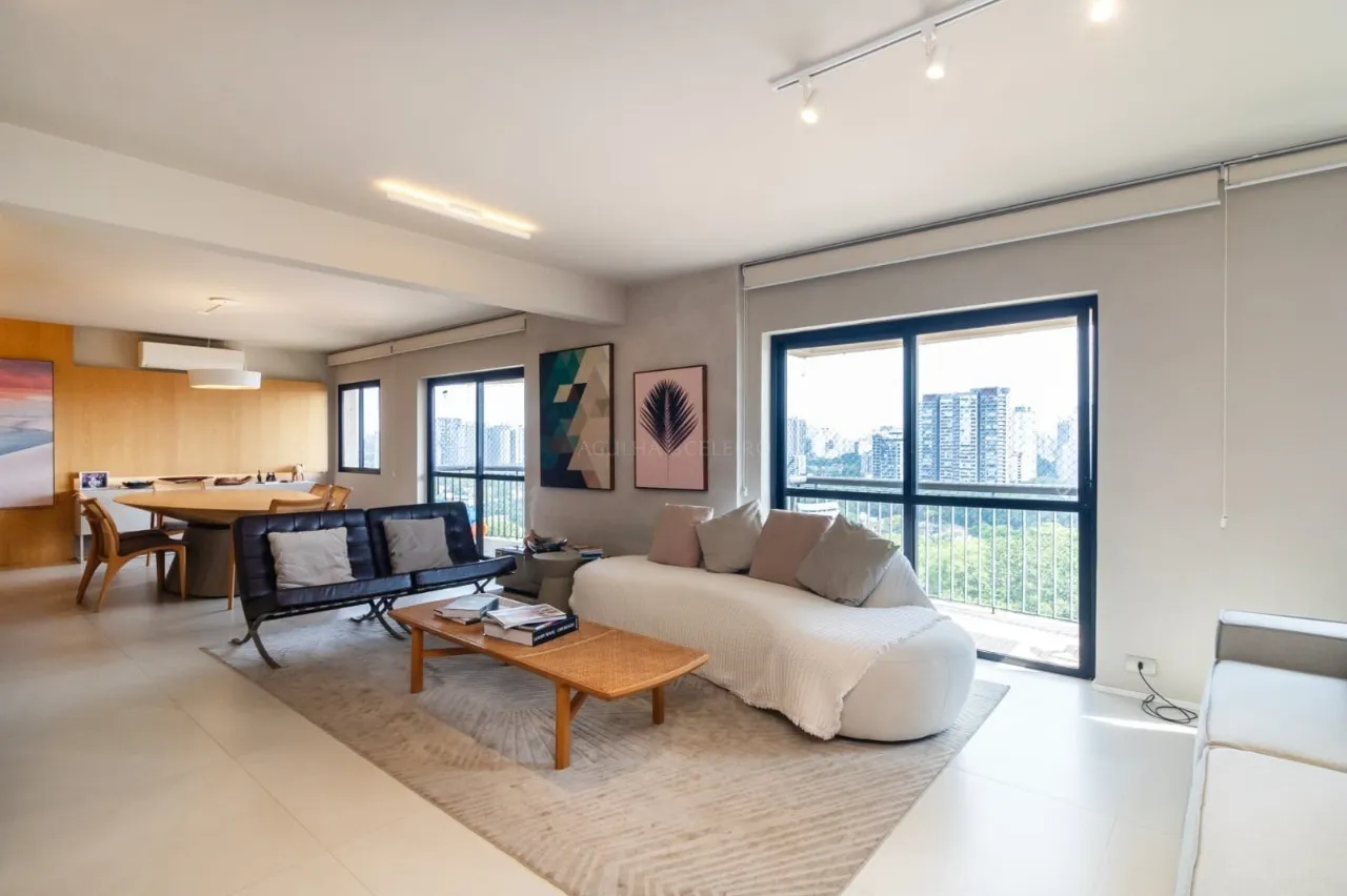 Apartamento á venda em Moema Pássaros – 21070