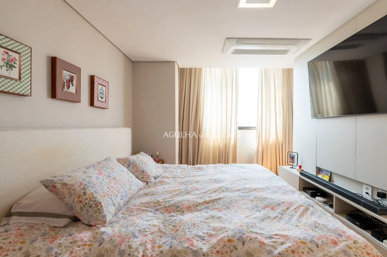 Cobertura maravilhosa mobiliada à venda em Moema Pássaros. – 21088