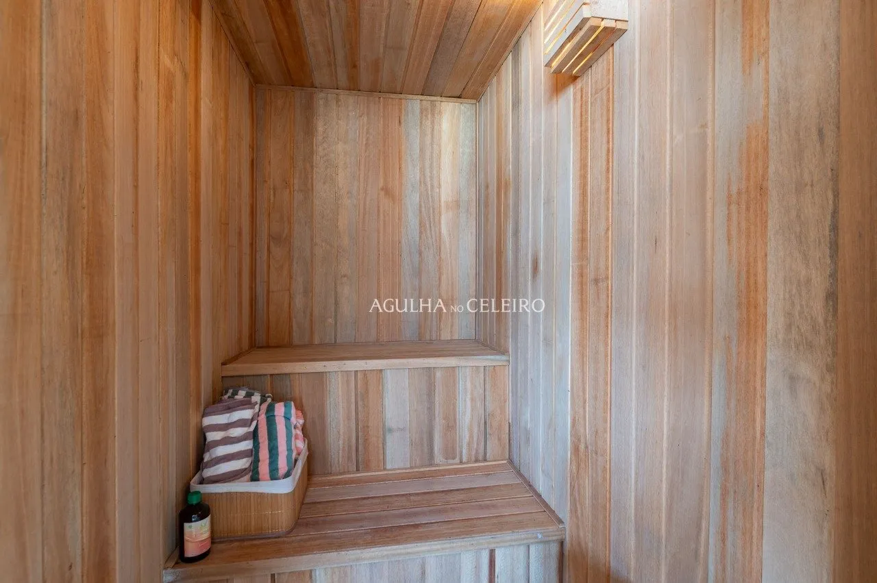 Cobertura maravilhosa mobiliada à venda em Moema Pássaros. – 21088