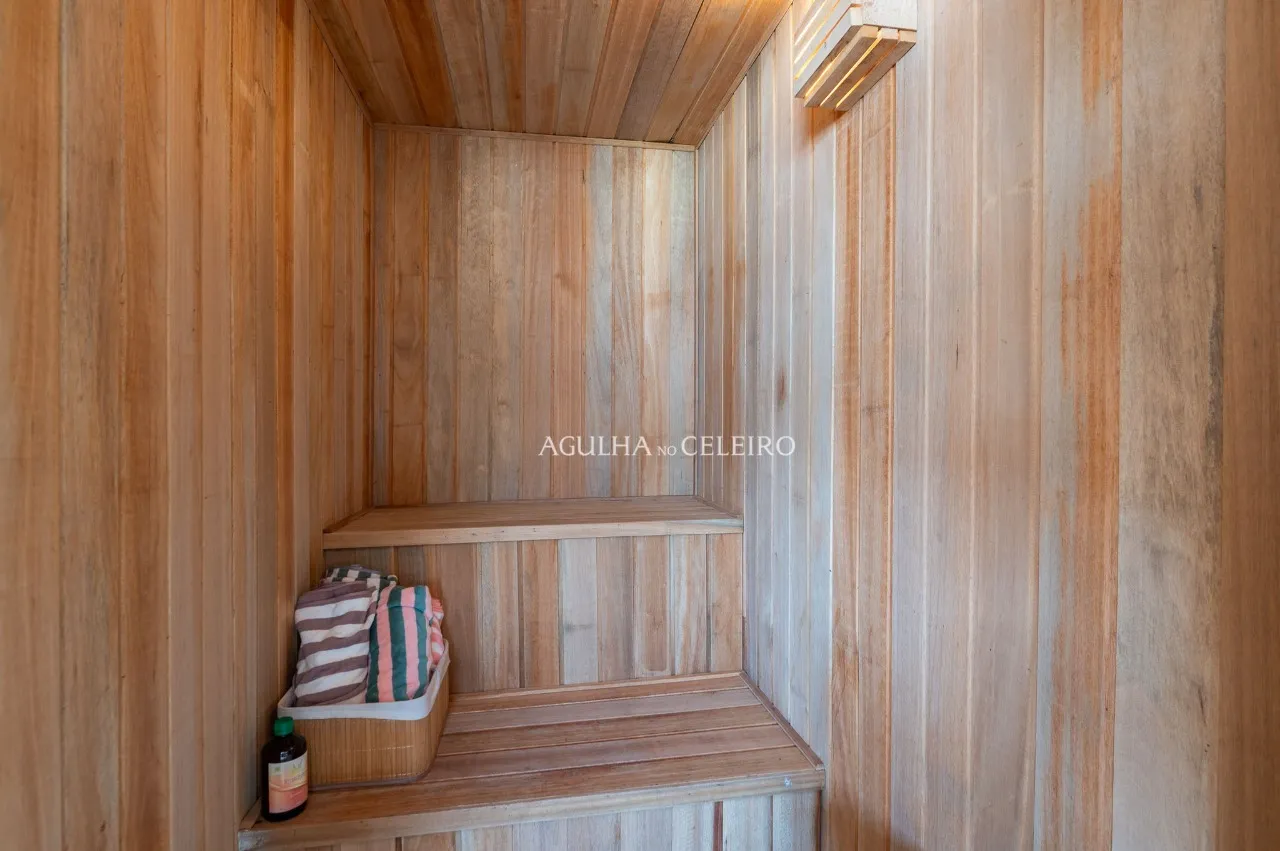 Cobertura maravilhosa mobiliada à venda em Moema Pássaros. – 21088