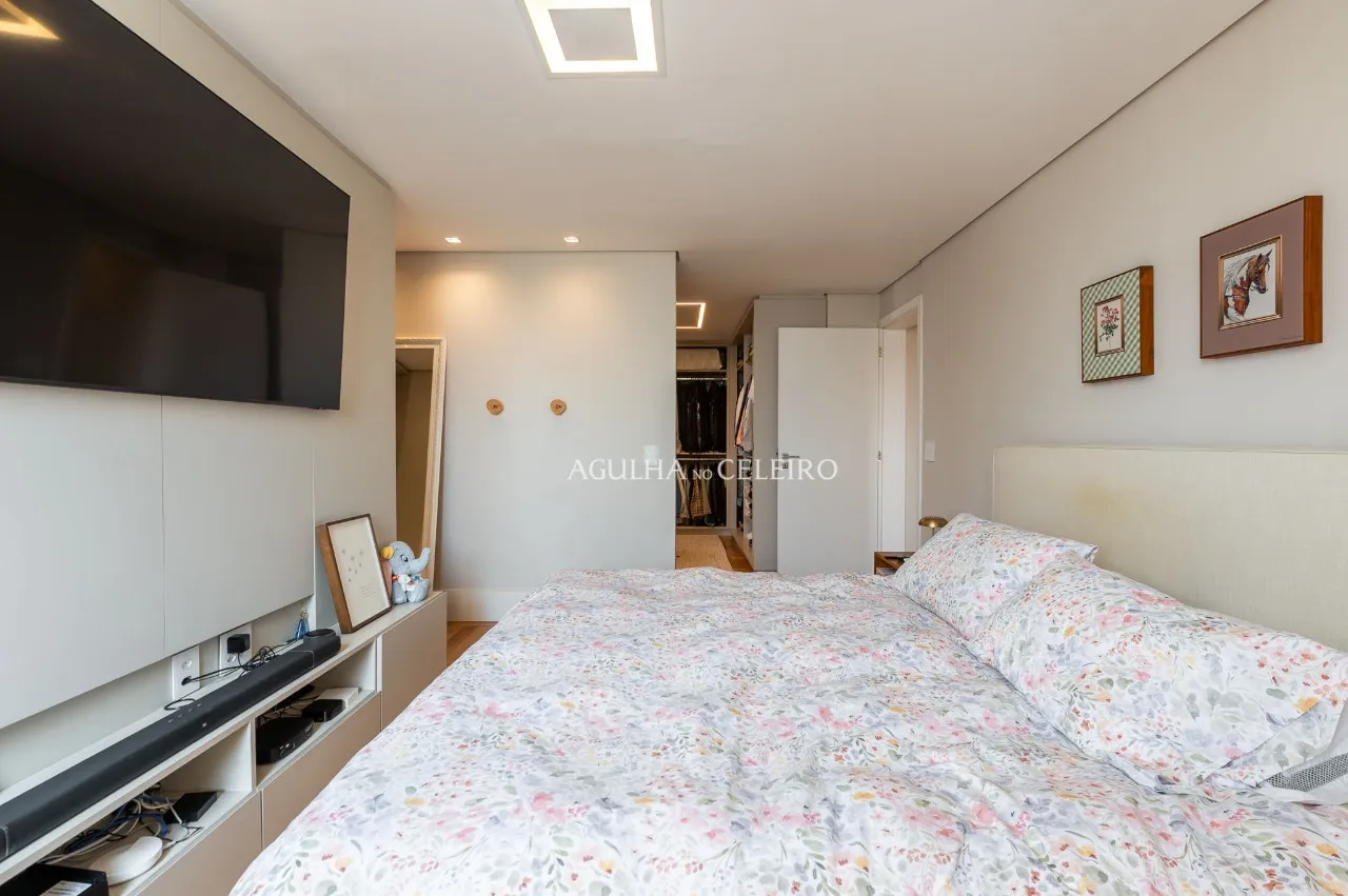 Cobertura maravilhosa mobiliada à venda em Moema Pássaros. – 21088