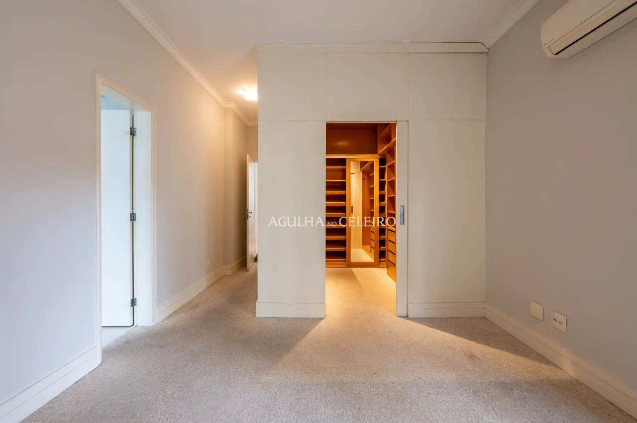 Apartamento espaçoso e com muita luz natural à venda na Vila Mariana – 21092