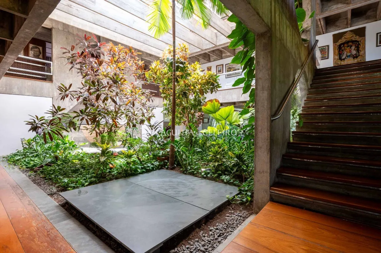 Residência modernista no Jardim Luzitânia com vista para o Parque Ibirapuera. – 21106