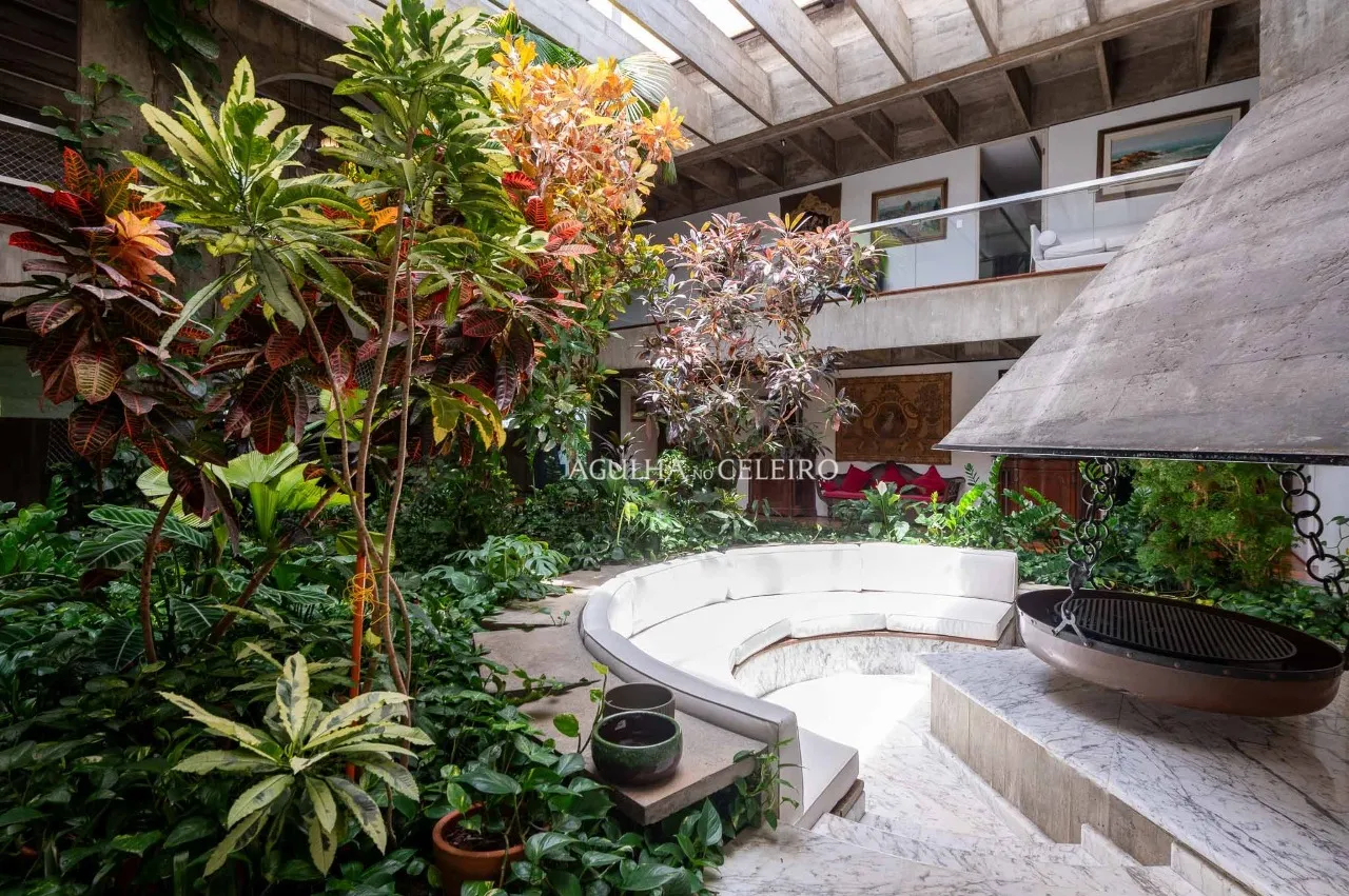 Residência modernista no Jardim Luzitânia com vista para o Parque Ibirapuera. – 21106