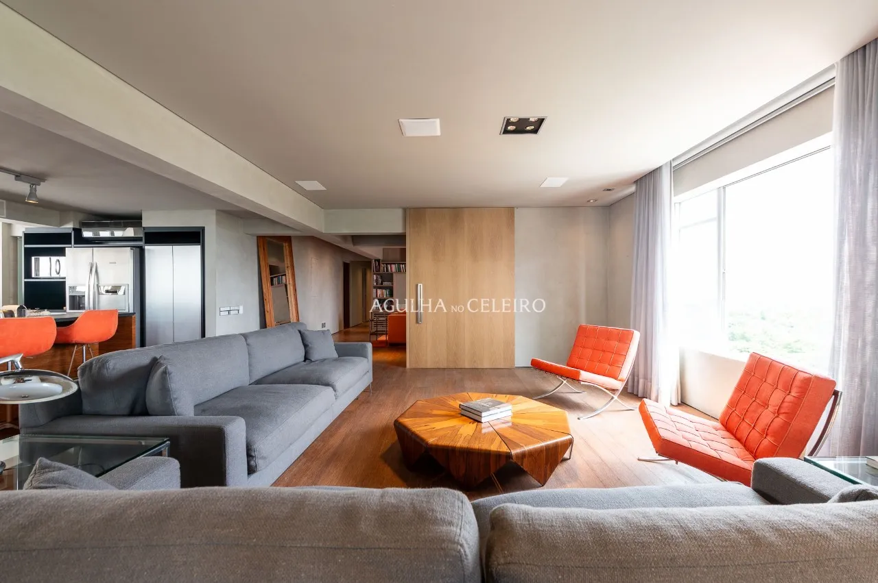 Apartamento reformado e mobiliado pronto para morar. – 21110