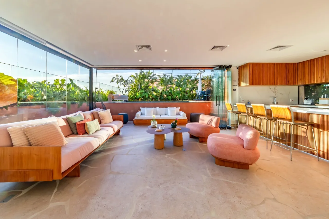 Cobertura com piscina no terraço, vista aberta e projeto lindo em prédio com lazer, na Vila Madalena – 21113