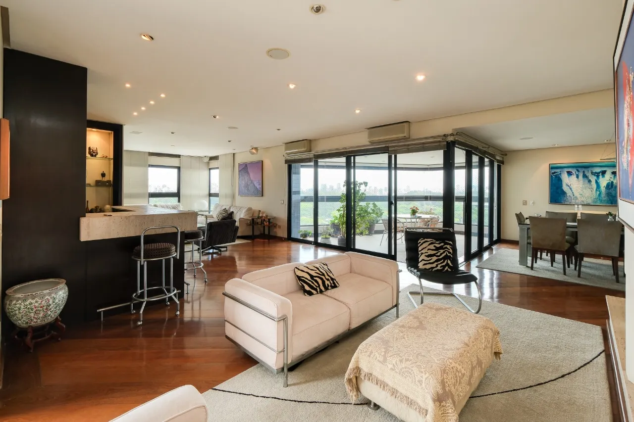 Apartamento próximo ao Ibirapuera à venda na Vila Mariana – 21116