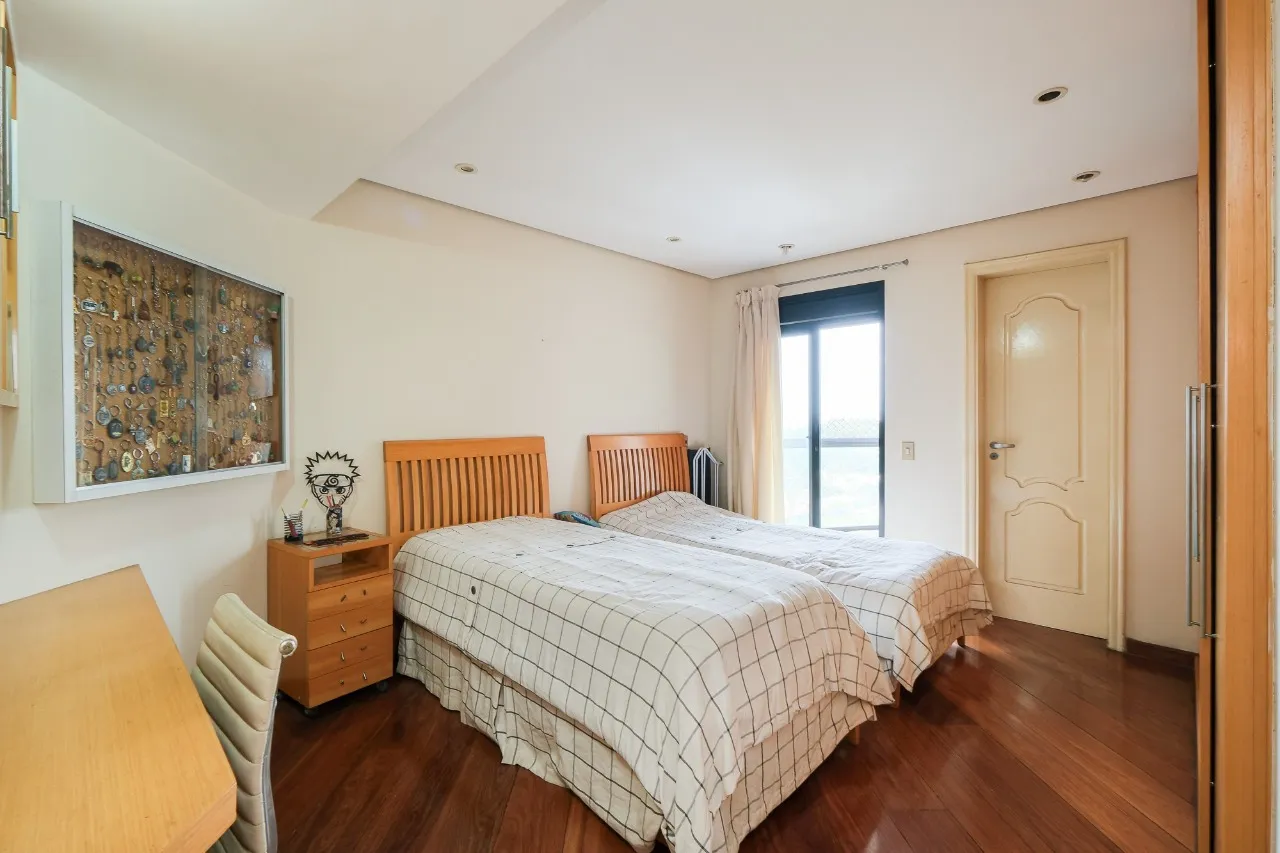 Apartamento próximo ao Ibirapuera à venda na Vila Mariana – 21116