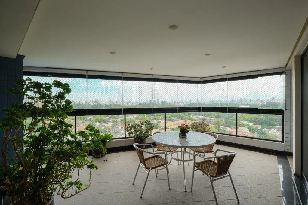 Apartamento próximo ao Ibirapuera à venda na Vila Mariana – 21116