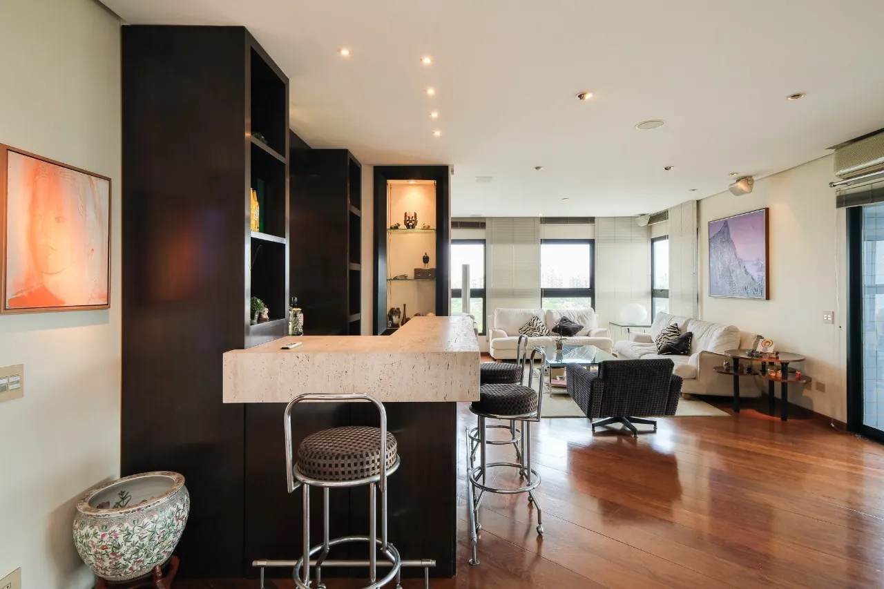 Apartamento próximo ao Ibirapuera à venda na Vila Mariana – 21116