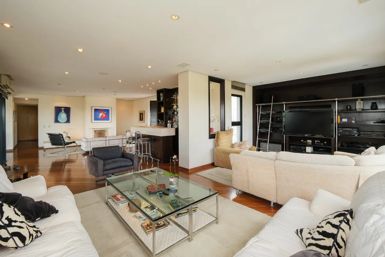 Apartamento próximo ao Ibirapuera à venda na Vila Mariana – 21116