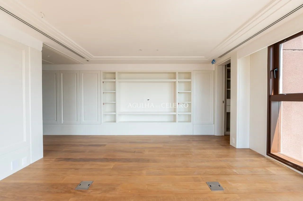 Apartamento duplex na parte plana do Jardim América – 21117