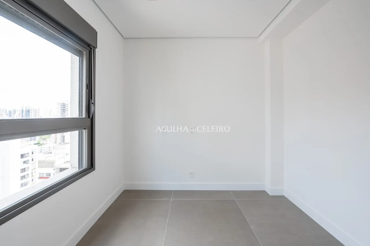 Apartamento novo e reformado à venda no Campo Belo – 21121