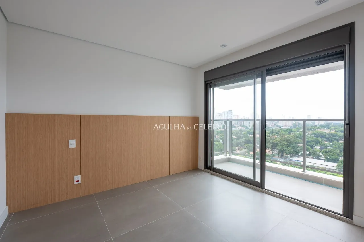 Apartamento novo e reformado à venda no Campo Belo – 21121