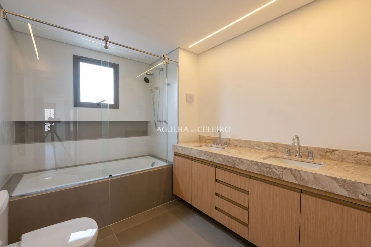 Apartamento novo e reformado à venda no Campo Belo – 21121