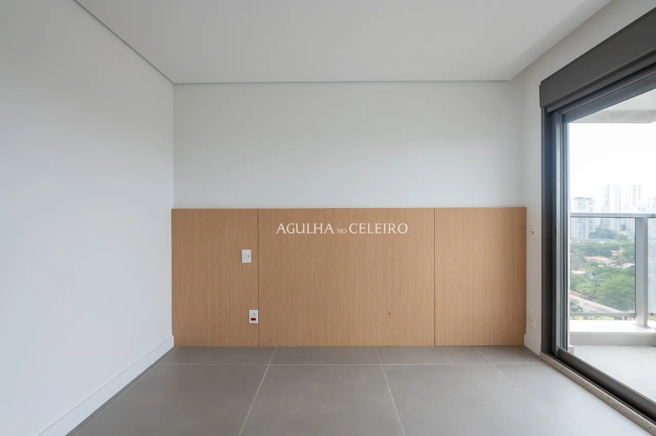 Apartamento novo e reformado à venda no Campo Belo – 21121