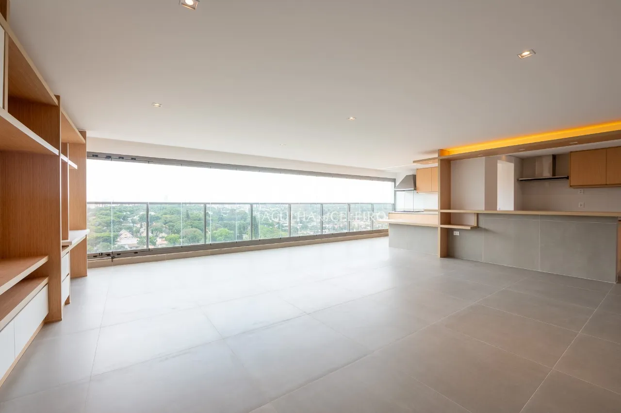 Apartamento novo e reformado à venda no Campo Belo – 21121