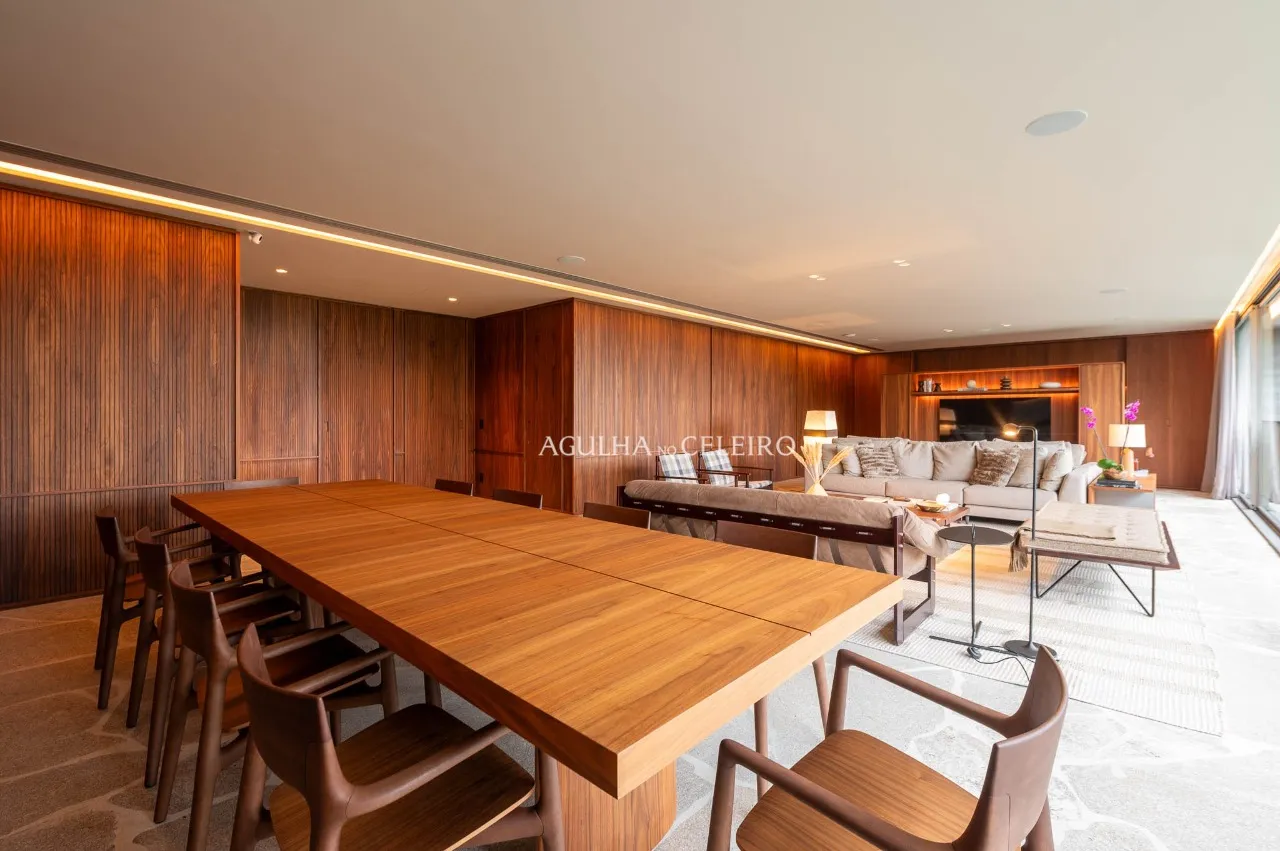 Apartamento mobiliado em edificio assinado por Marcio Kogan à venda no Cidade Jardim. – 21131