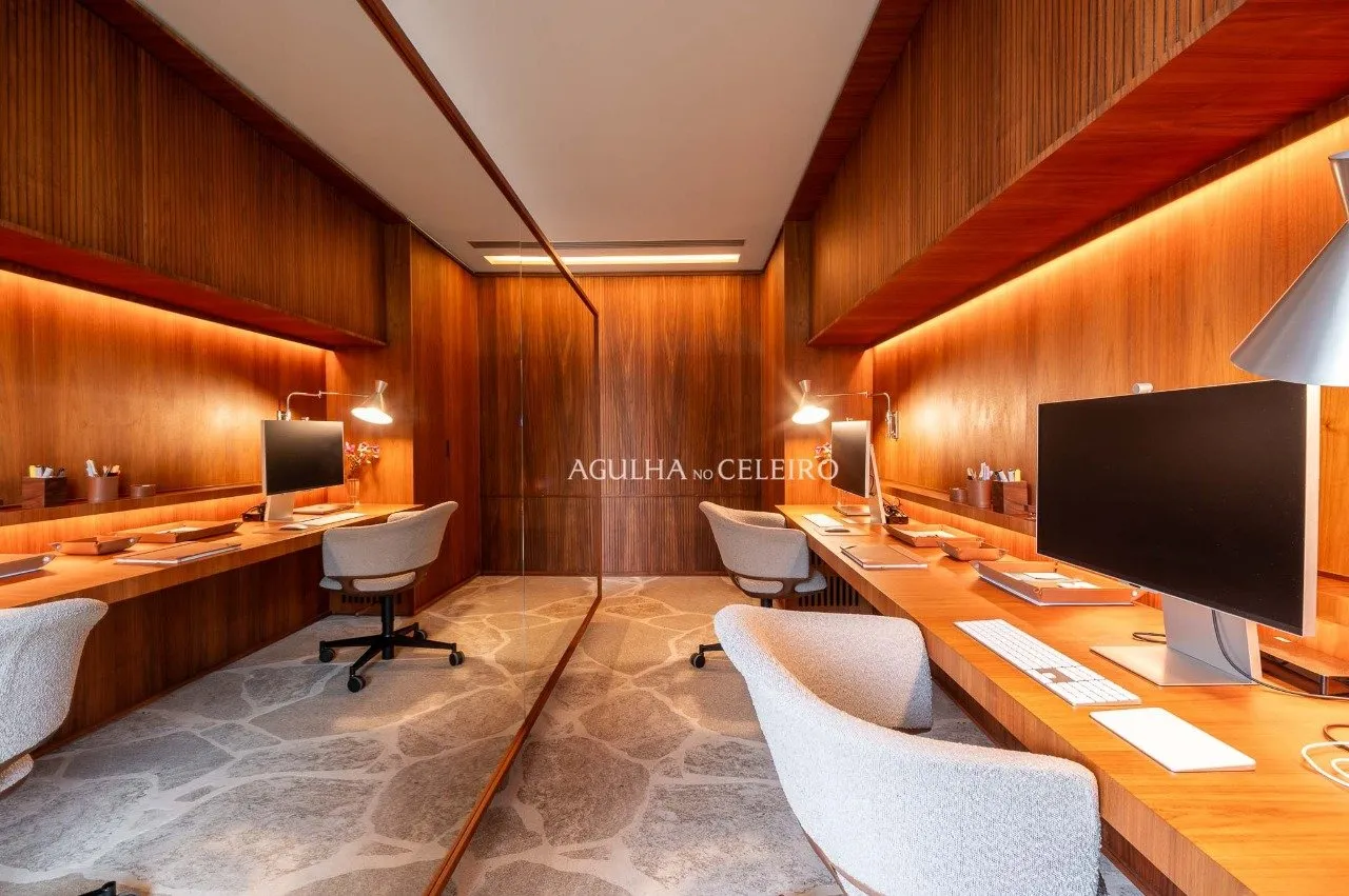 Apartamento mobiliado em edificio assinado por Marcio Kogan à venda no Jardim Guedala. – 21131