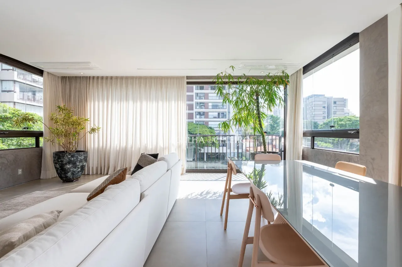 Apartamento lindo e todo reformado à venda no Campo Belo. – 21142