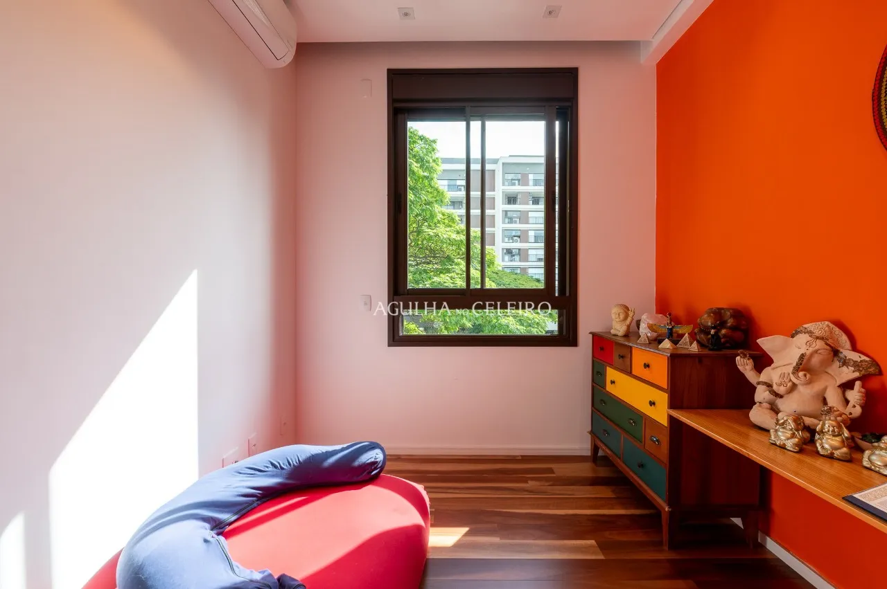 Apartamento lindo e todo reformado à venda no Campo Belo. – 21142