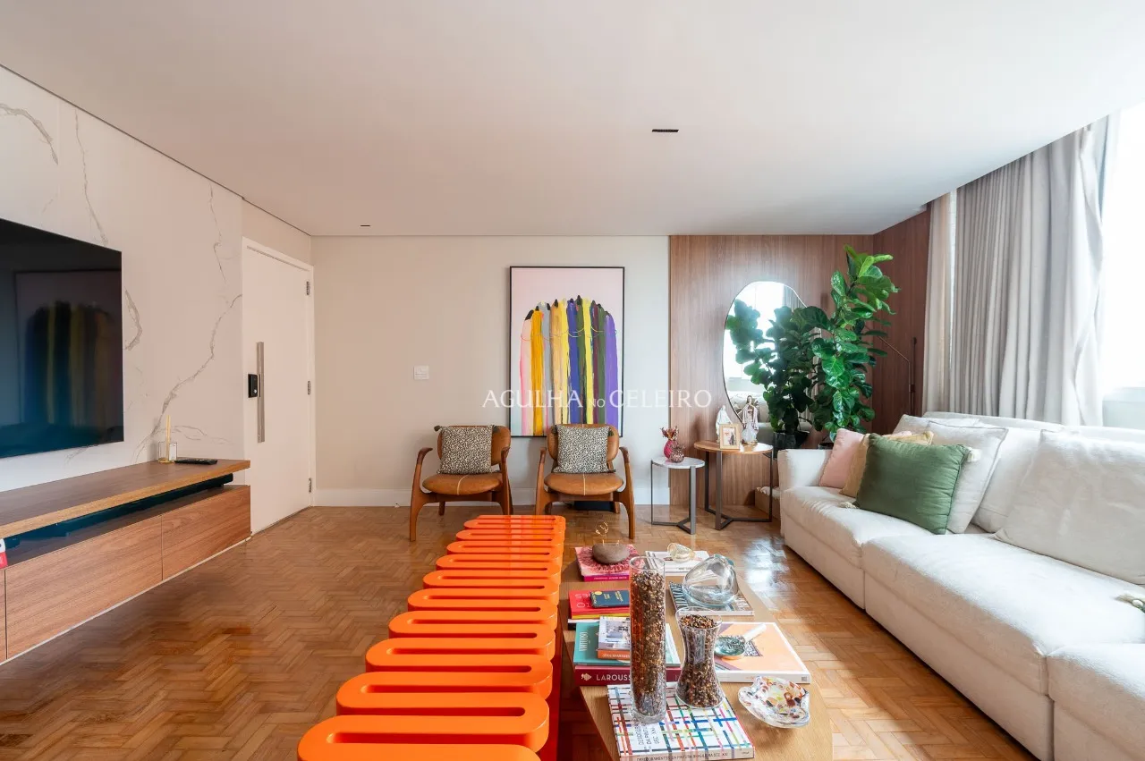 Apartamneto reformado na Vila Nova Conceição a poucos passos da Praça Pereira Coutinho – 21160