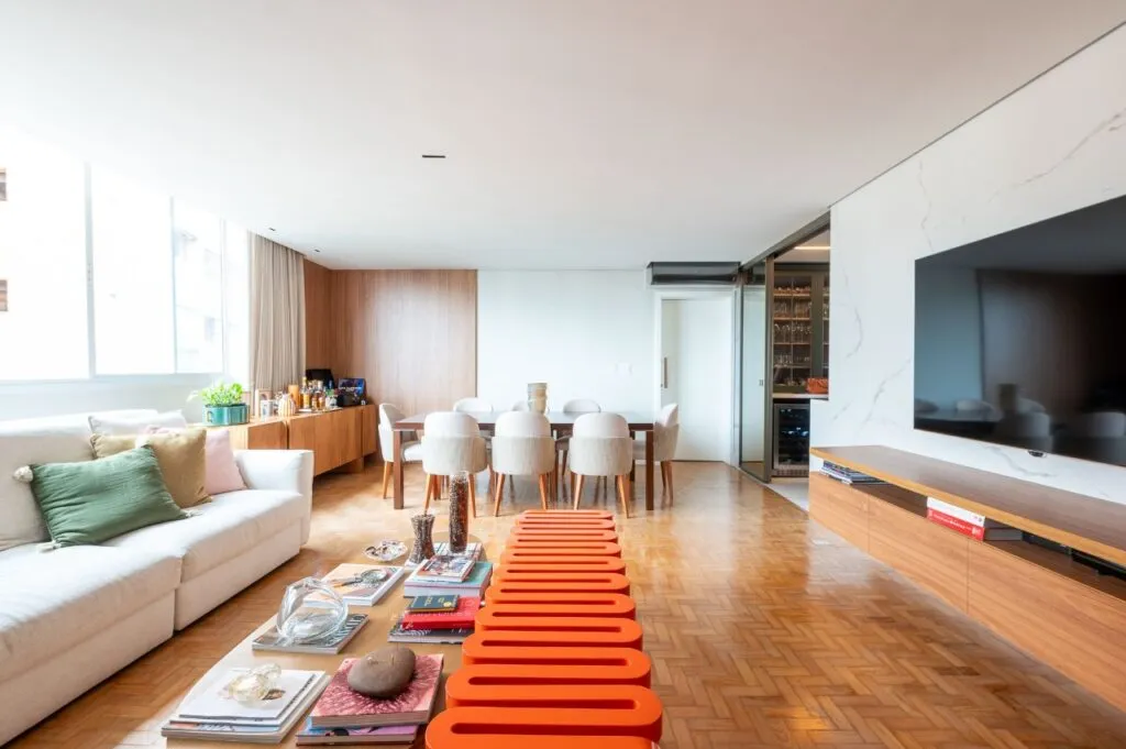 Apartamento reformado na Vila Nova Conceição a poucos passos da Praça Pereira Coutinho – 21160