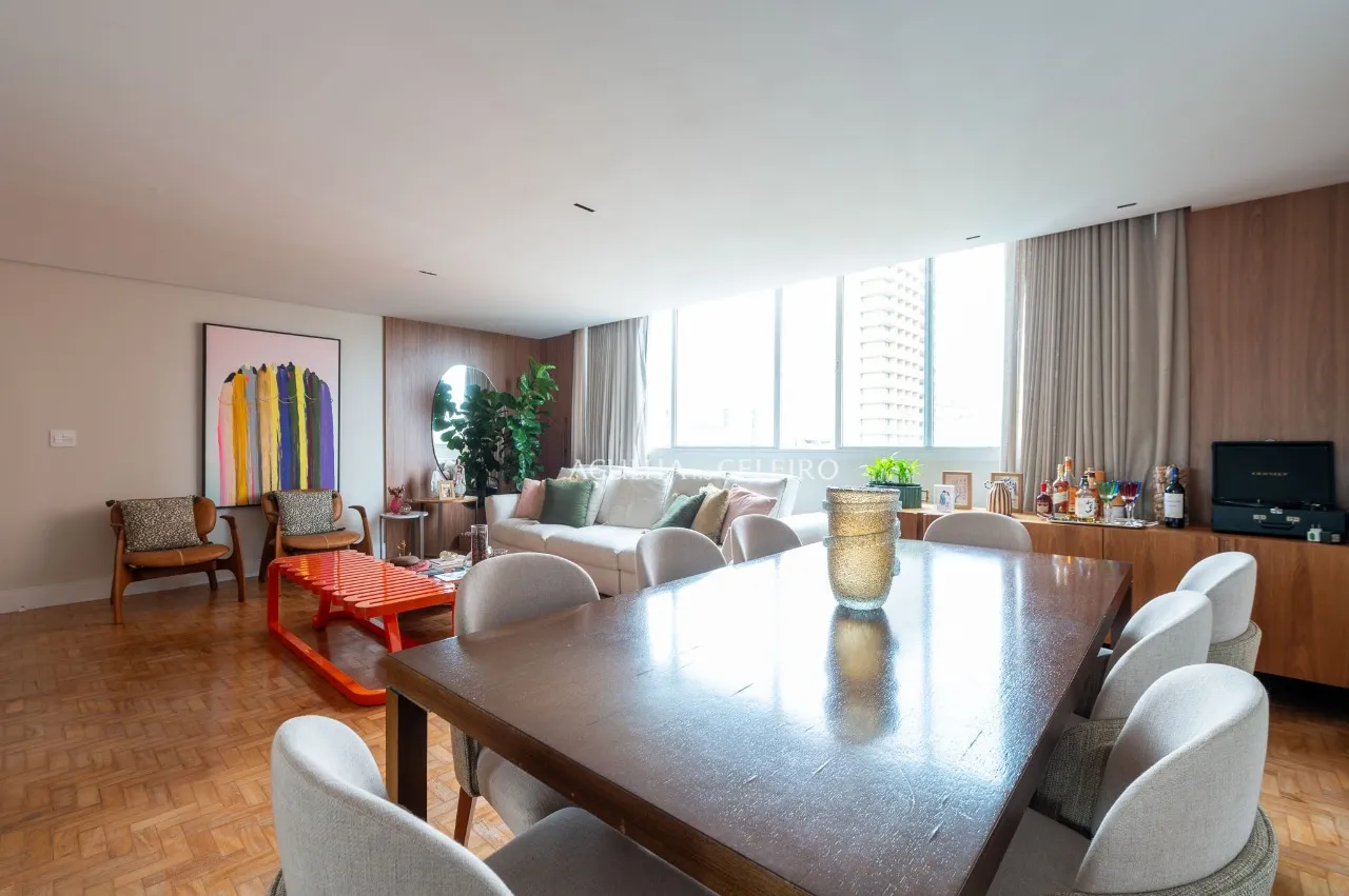 Apartamento reformado na Vila Nova Conceição a poucos passos da Praça Pereira Coutinho – 21160