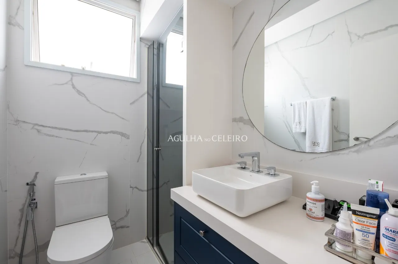 Apartamento reformado na Vila Nova Conceição a poucos passos da Praça Pereira Coutinho – 21160