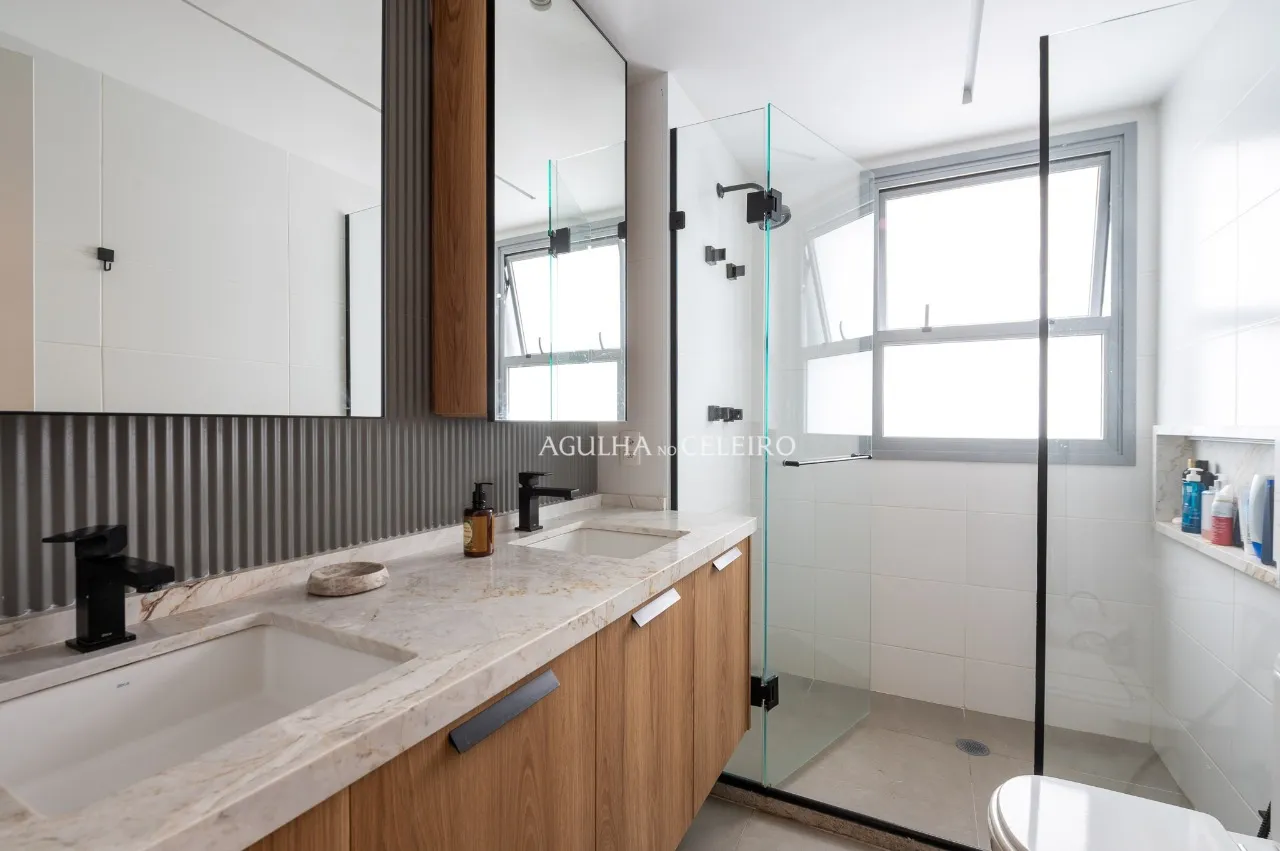 Apartamento lindo para locação em Moema Pássaros – 21161