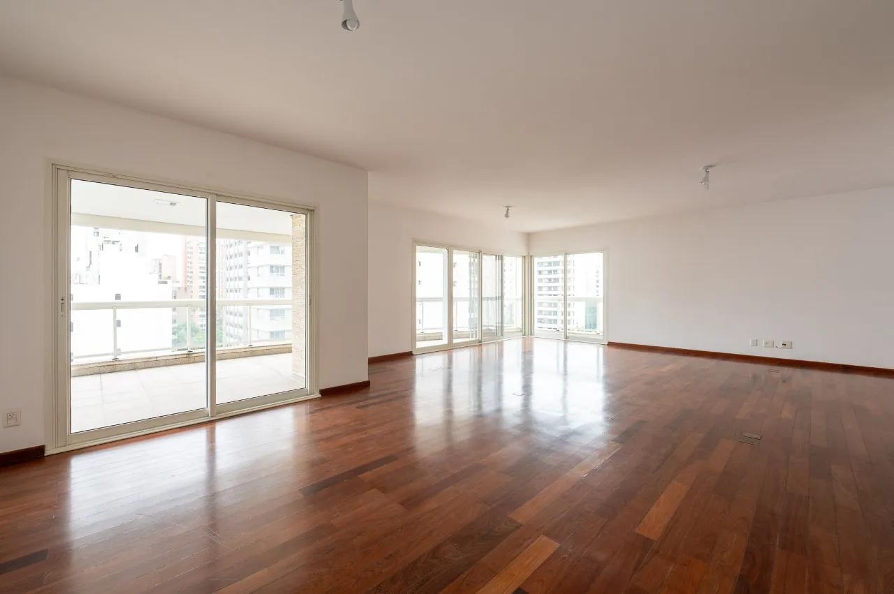 Apartamento com varanda para venda e locação na Vila Nova Conceição. – 21168