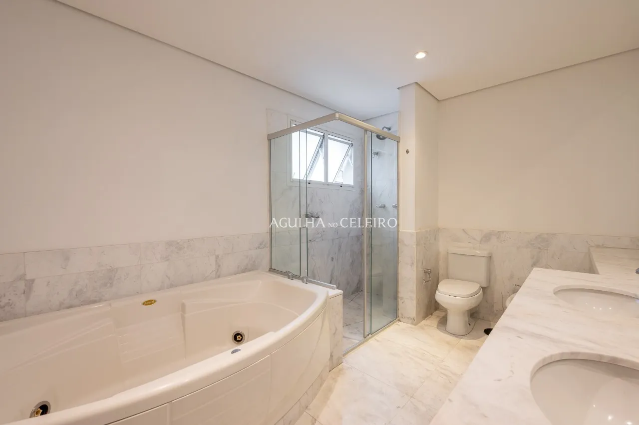 Apartamento com varanda para venda e locação na Vila Nova Conceição. – 21168