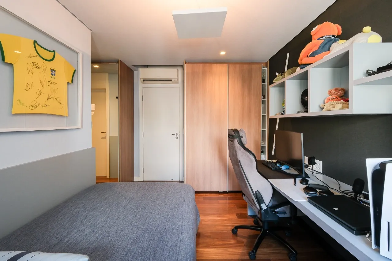 Apartamento com projeto Marcus Lima, andar alto e vista livre, em um dos melhores prédios da Vila Nova – AP1236