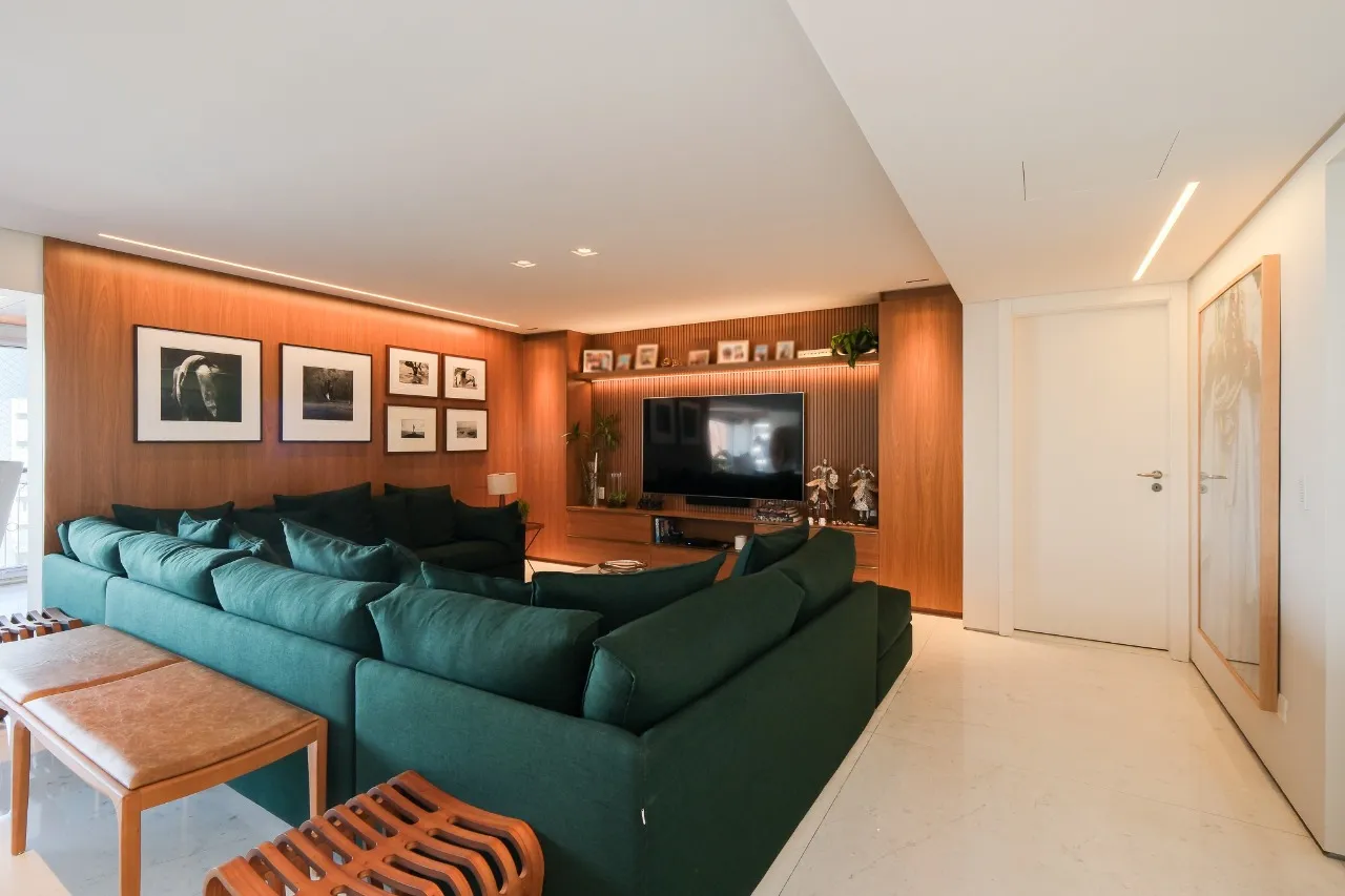 Apartamento com projeto Marcus Lima, andar alto e vista livre, em um dos melhores prédios da Vila Nova – AP1236