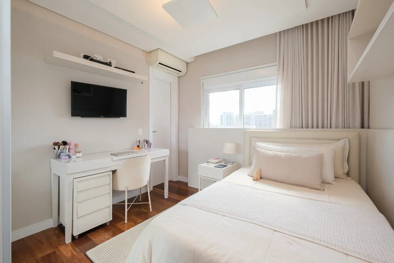 Apartamento com projeto Marcus Lima, andar alto e vista livre, em um dos melhores prédios da Vila Nova – AP1236